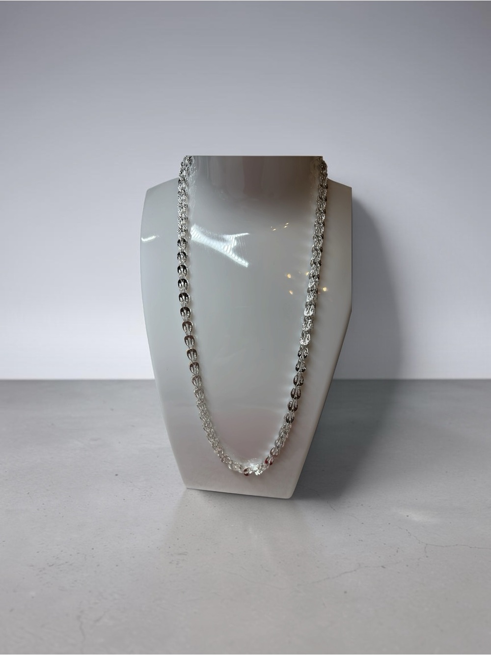 Silver Tone Textured Infinity Tulip Link Chain Necklace